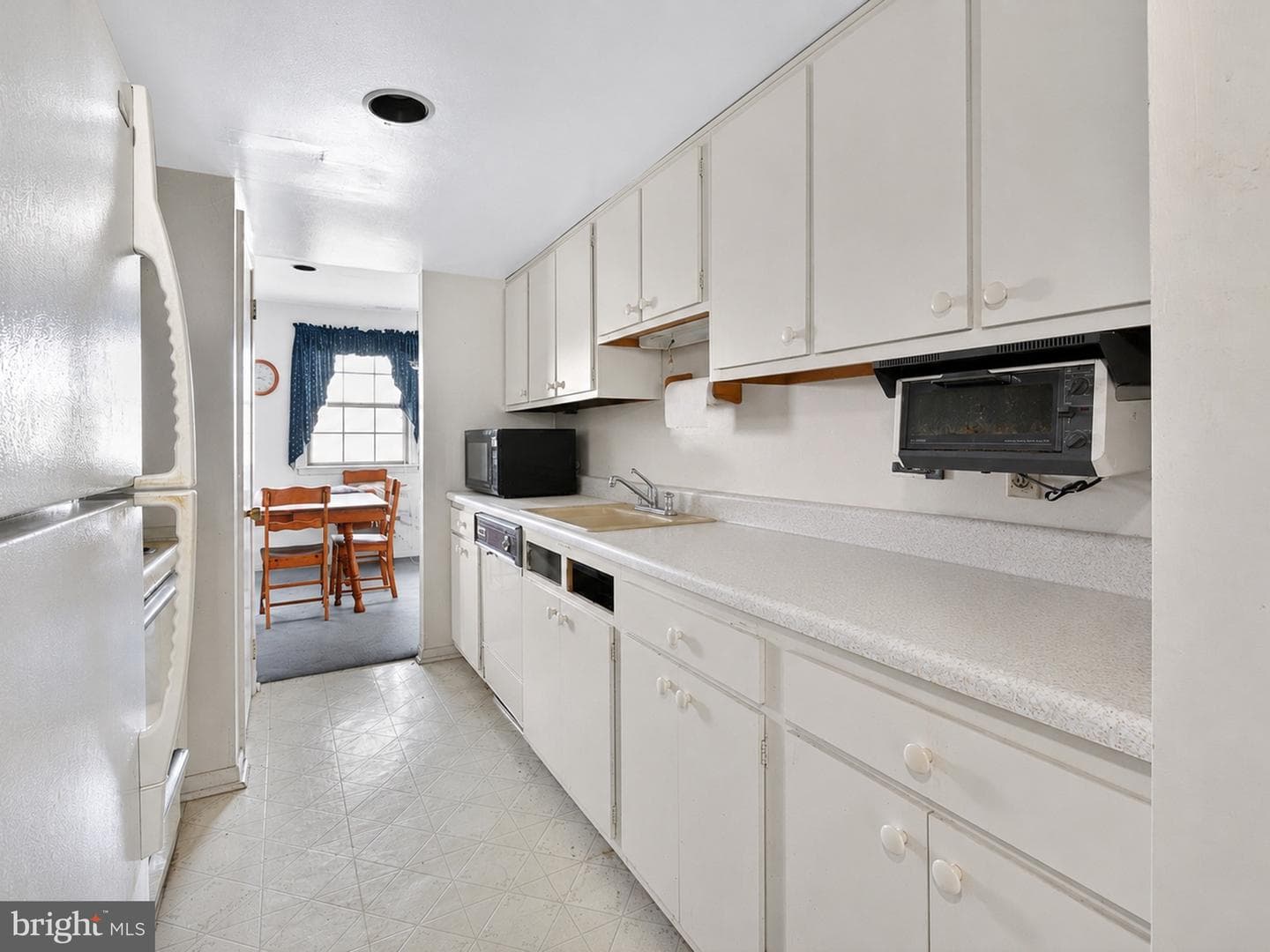 224 Holly Drive photo 5