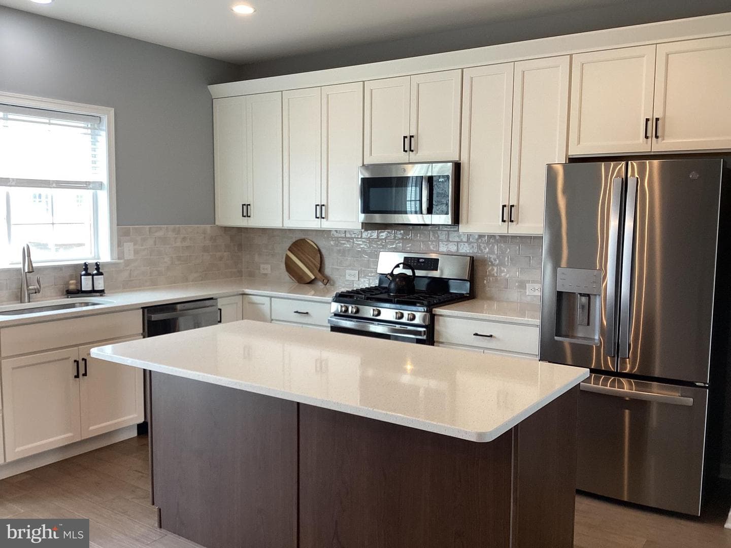 403 Ridgewood Drive photo 6