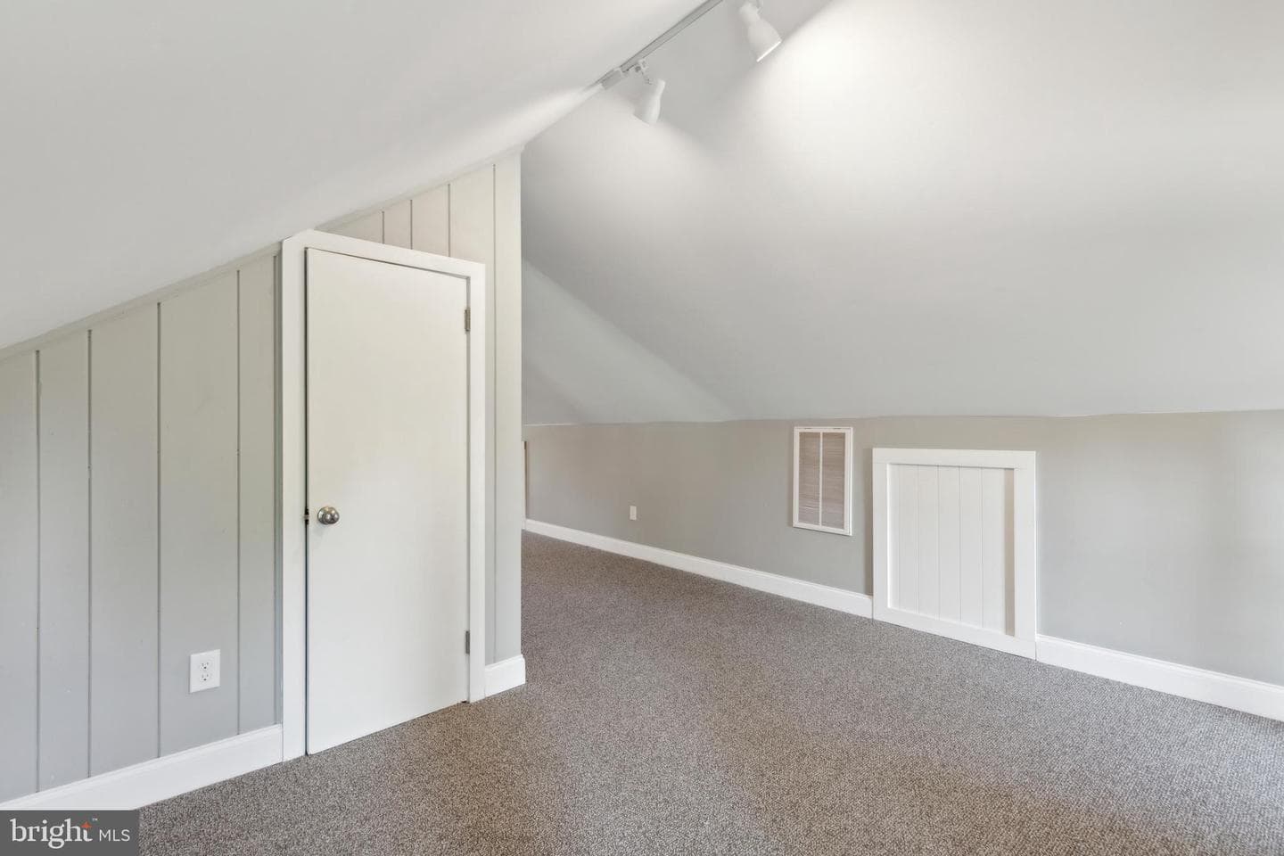 103 N Main Street photo 35