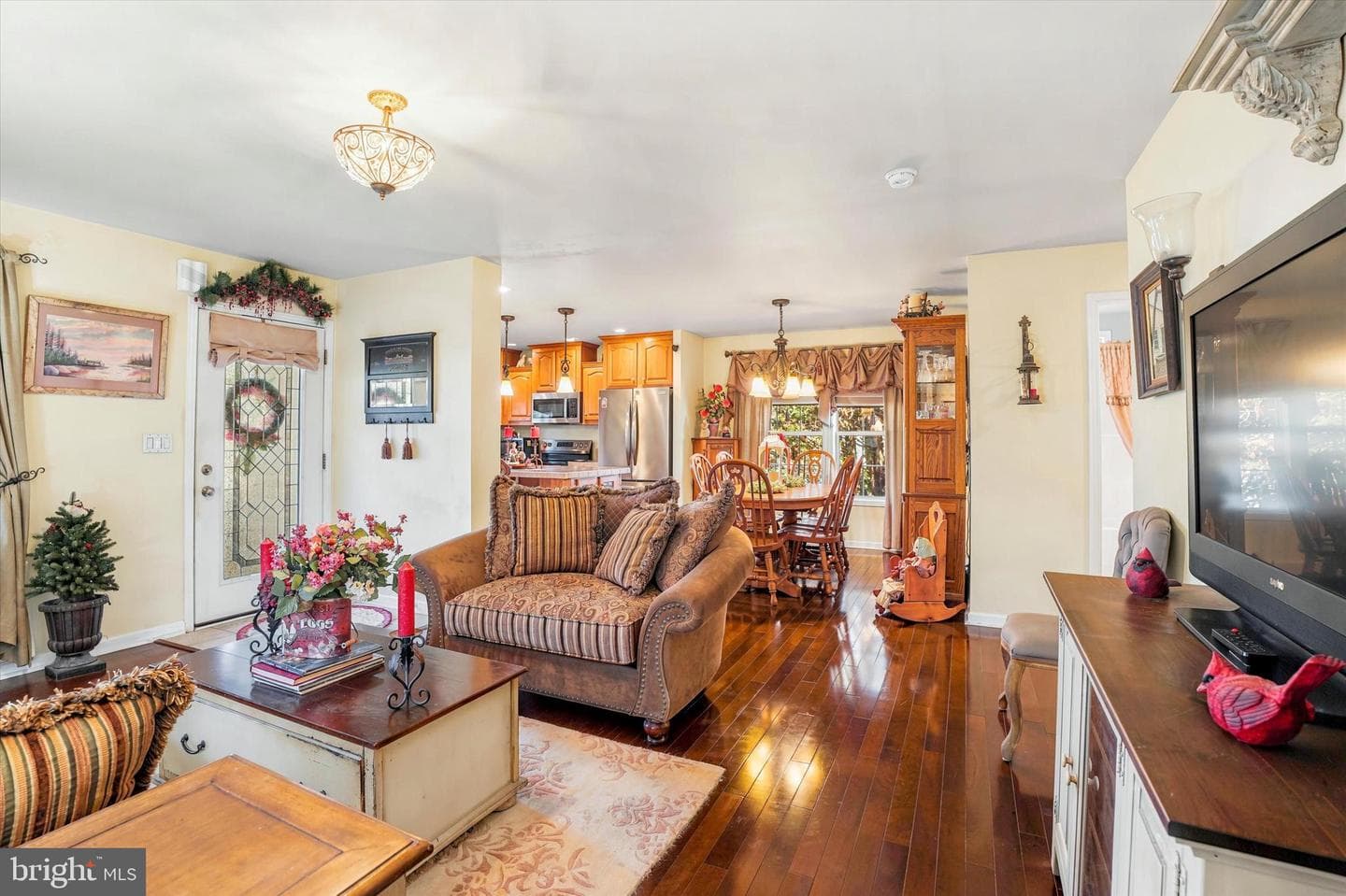 308 Meadow Court photo 3