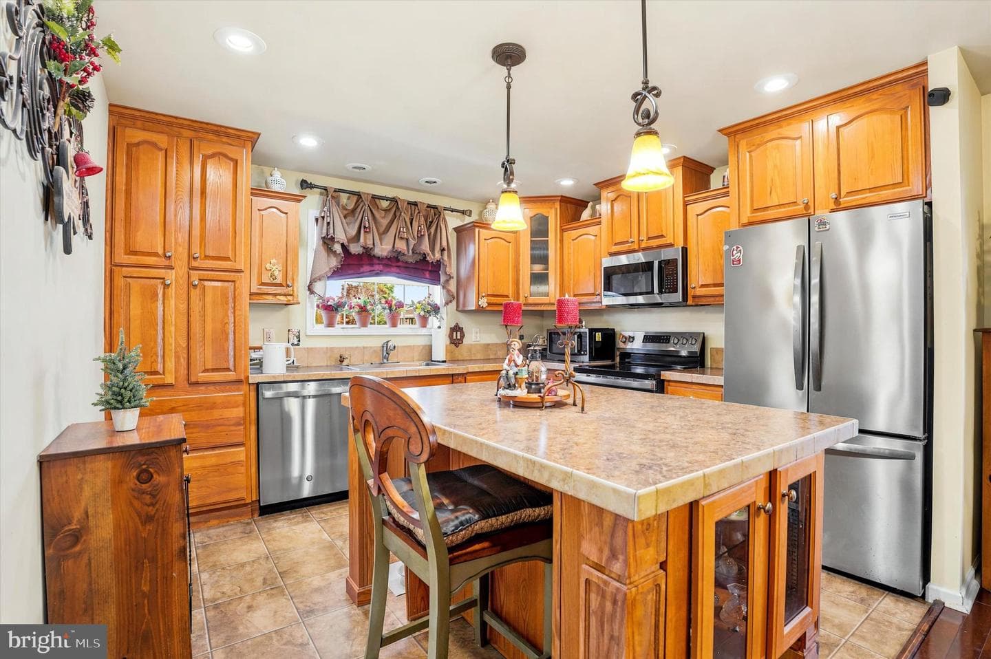 308 Meadow Court photo 4