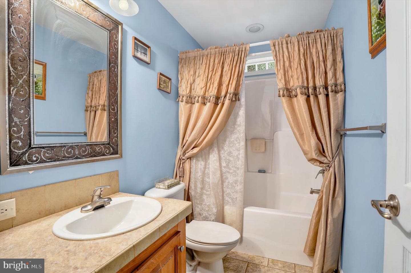 308 Meadow Court photo 8