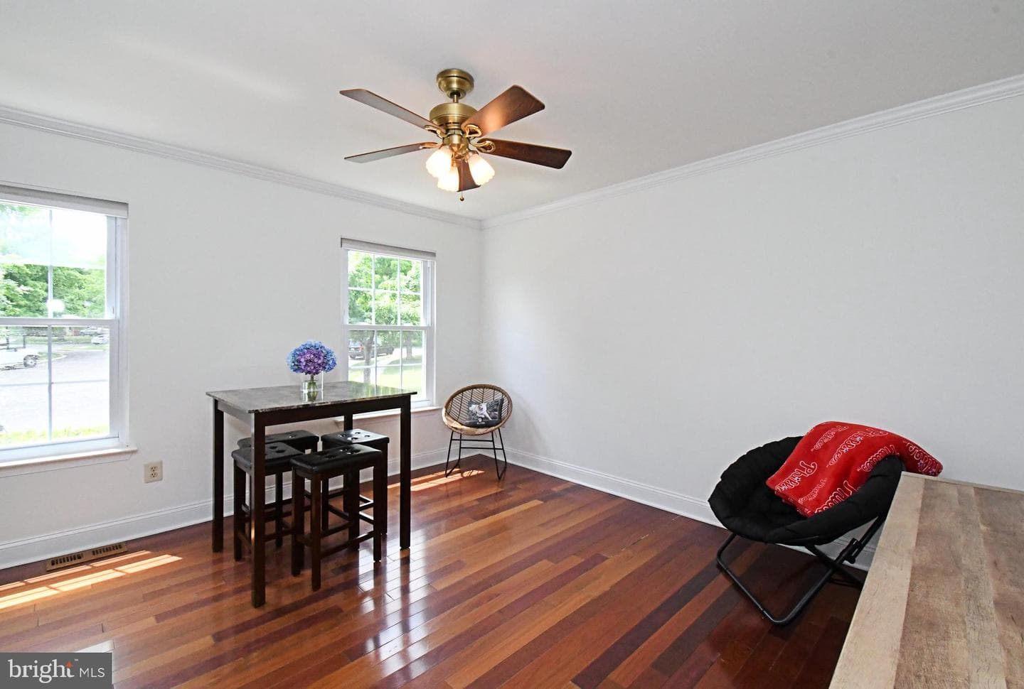 103 Chaucer Court photo 25