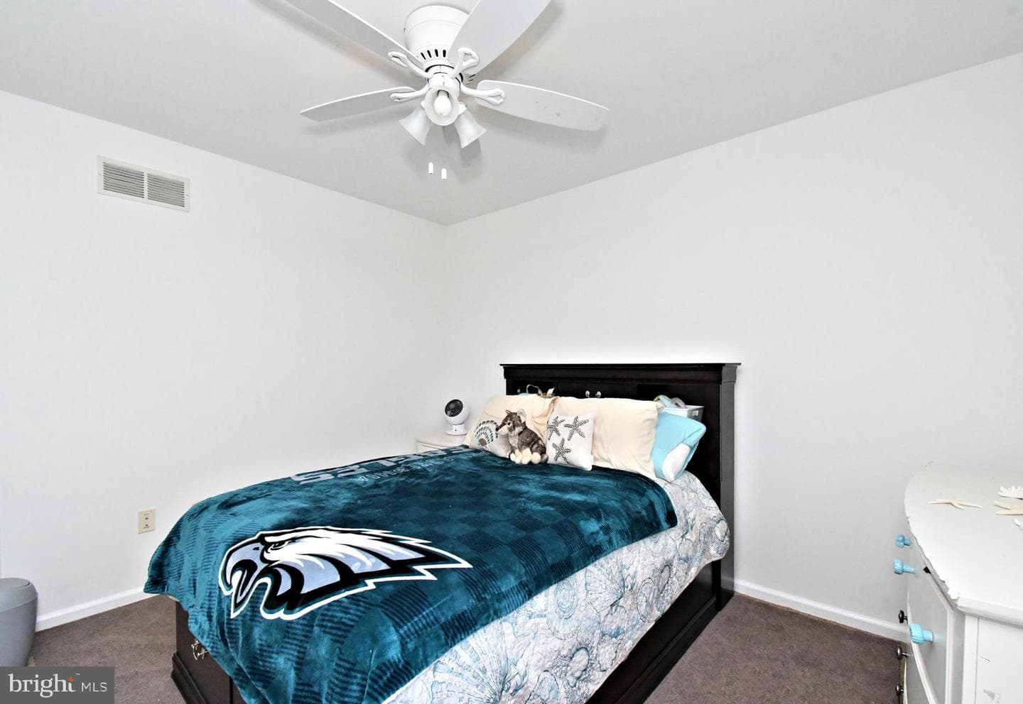 103 Chaucer Court photo 38