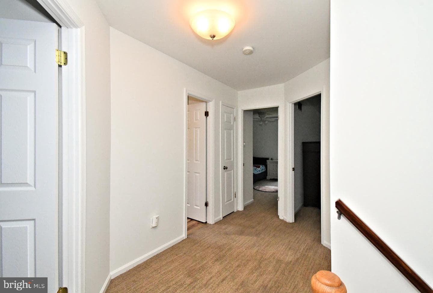 103 Chaucer Court photo 45