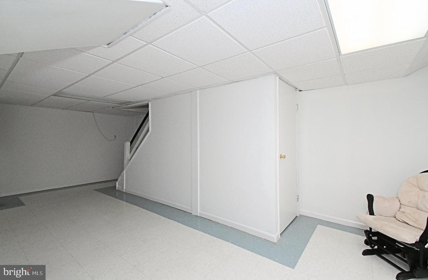103 Chaucer Court photo 46
