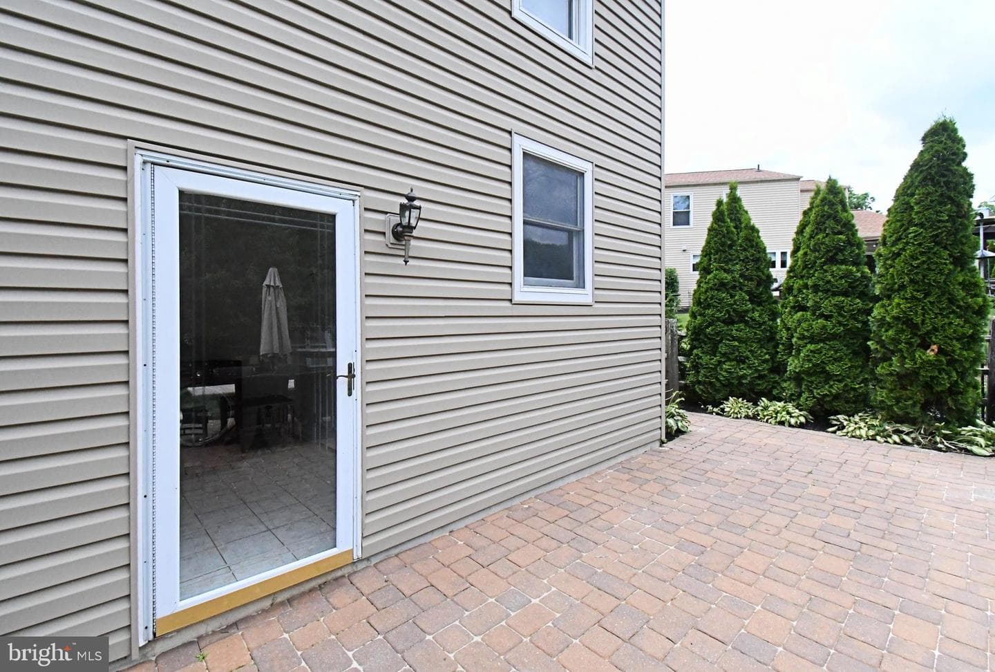 103 Chaucer Court photo 53