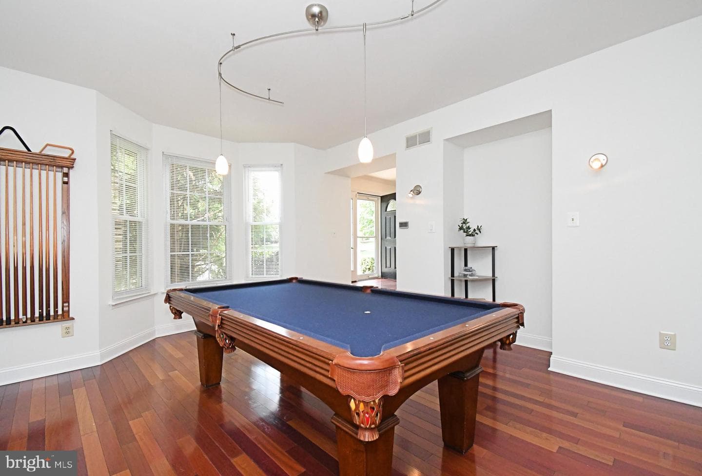 103 Chaucer Court photo 6