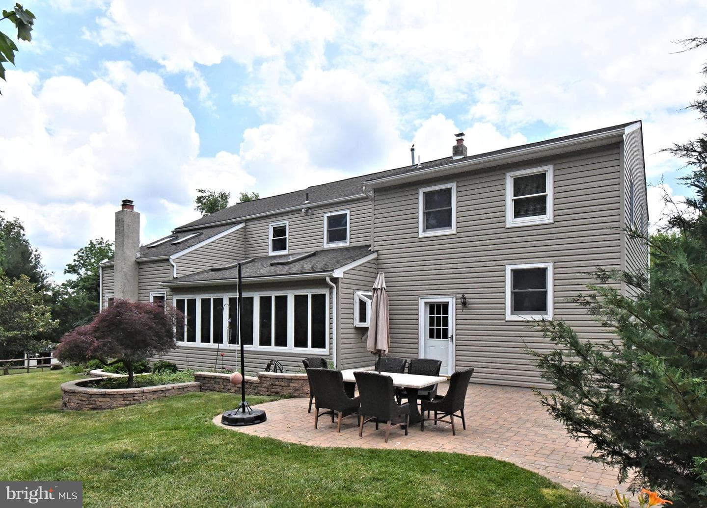 103 Chaucer Court photo 62