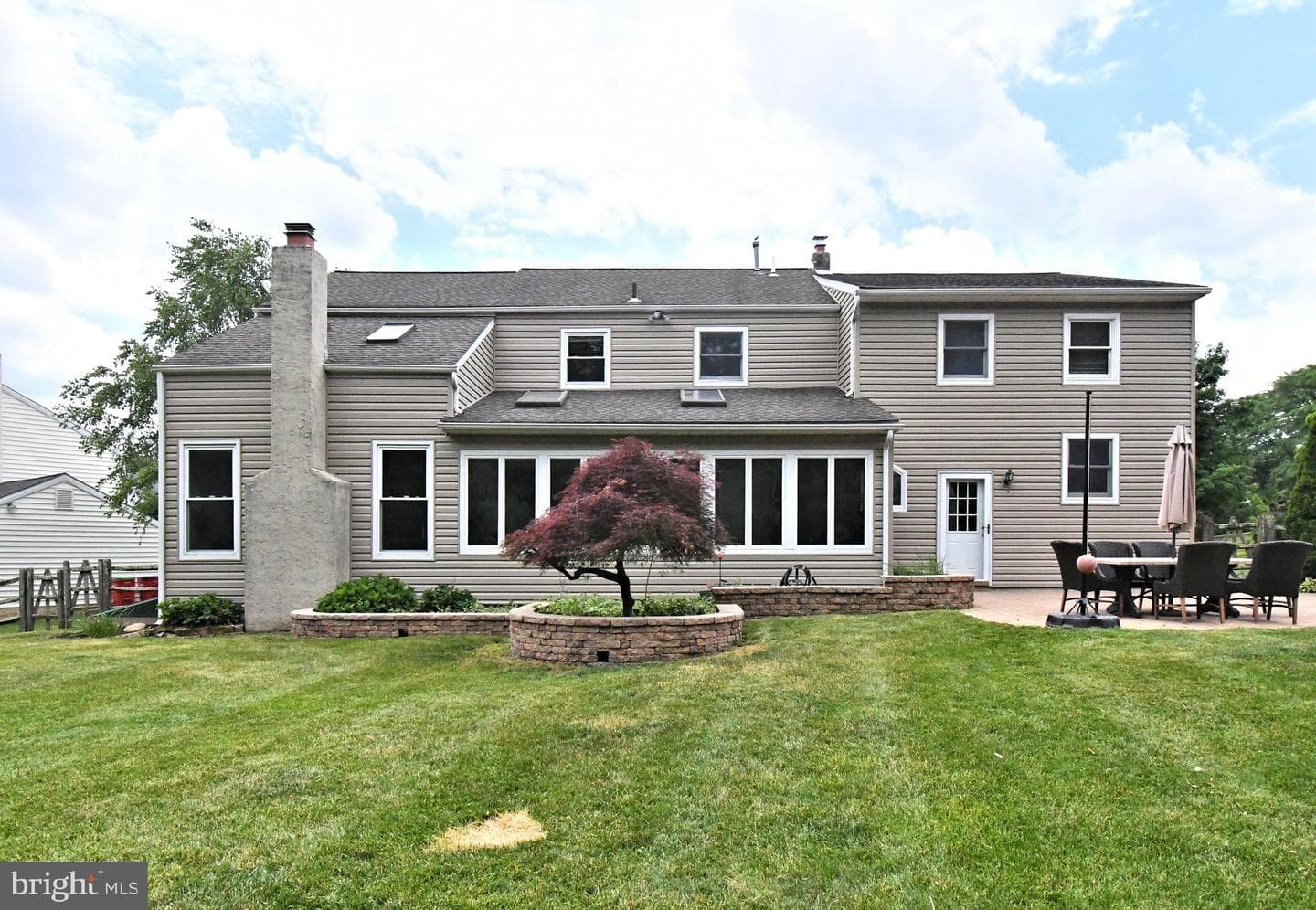 103 Chaucer Court photo 63