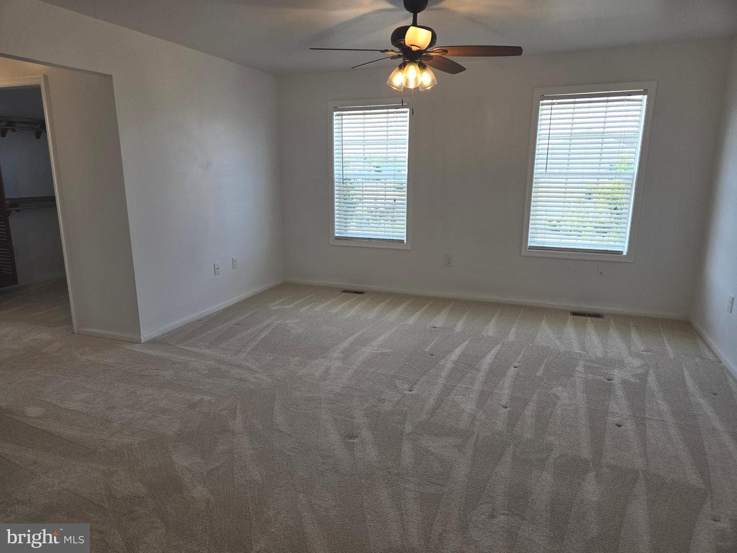 100 Lilac Lane photo 32