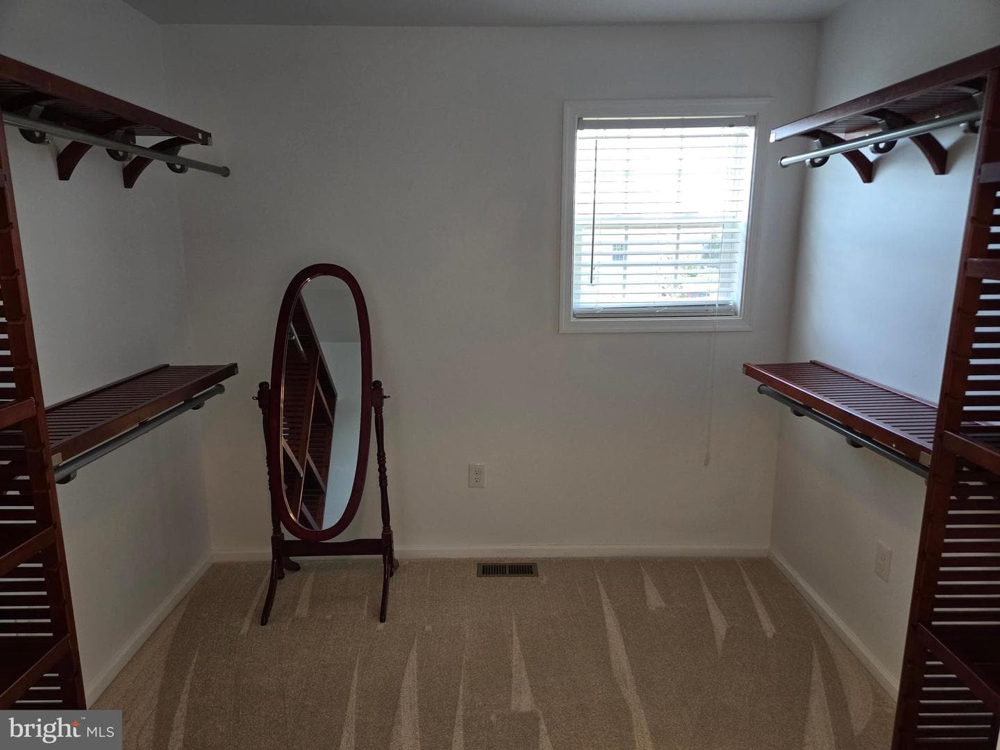 100 Lilac Lane photo 35