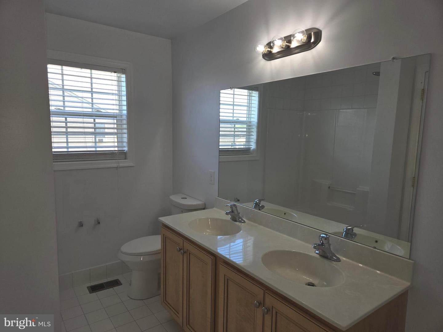100 Lilac Lane photo 42
