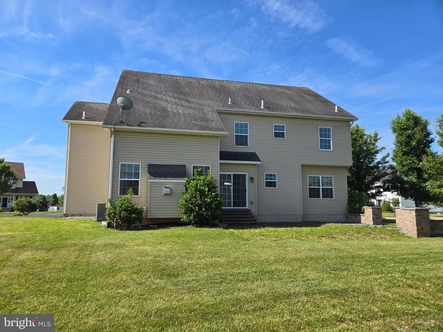100 Lilac Lane photo 8
