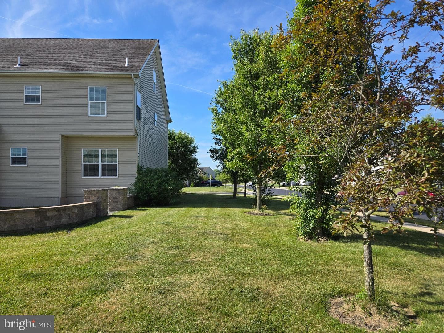 100 Lilac Lane photo 9