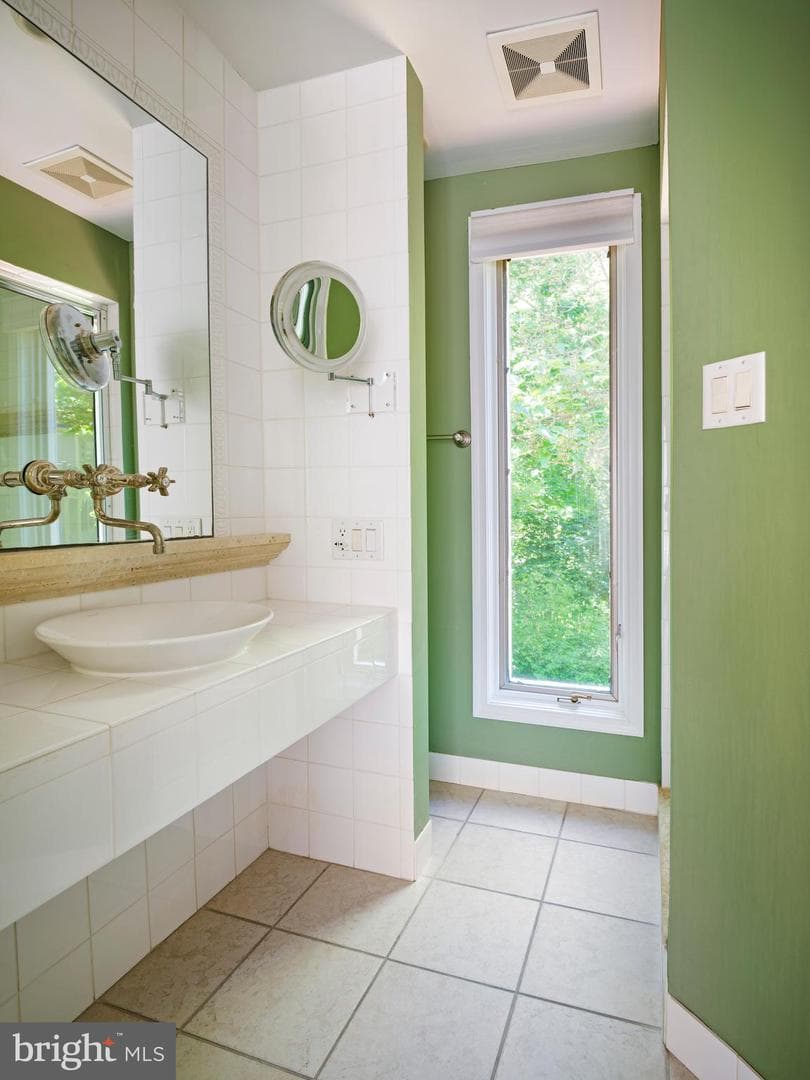 1620 Monk Road photo 37