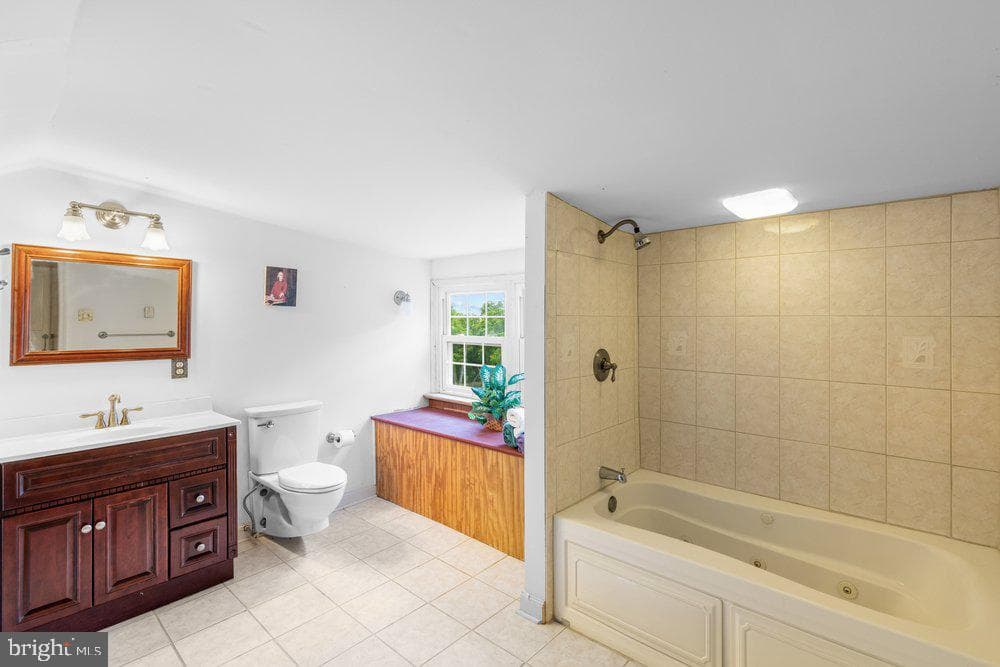 201 E Moyer Road photo 33