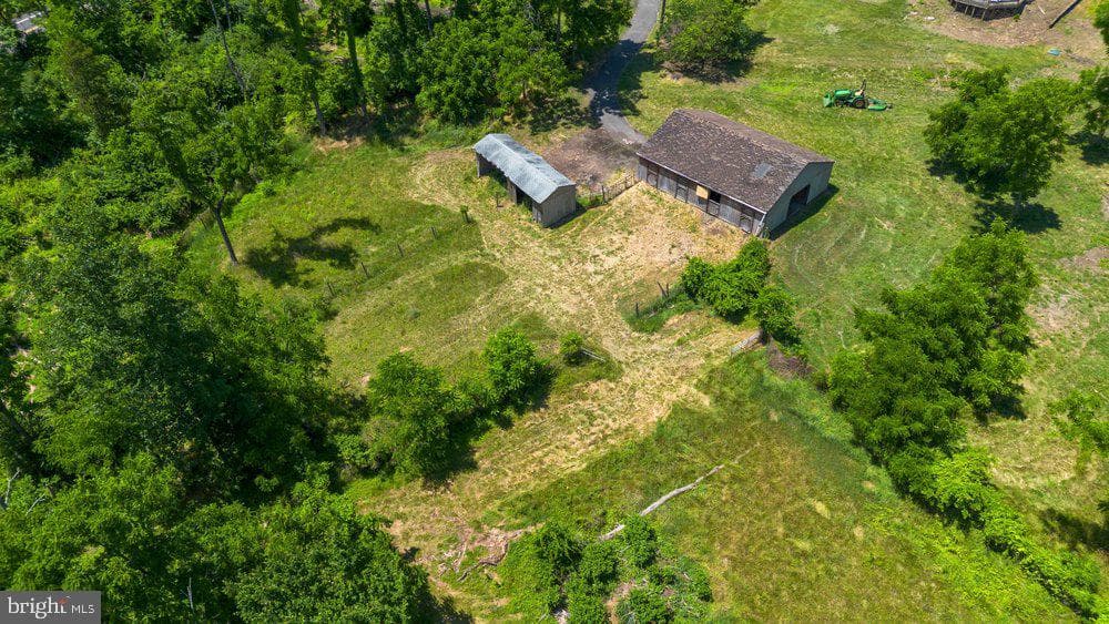 201 E Moyer Road photo 59