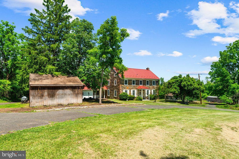 201 E Moyer Road photo 6
