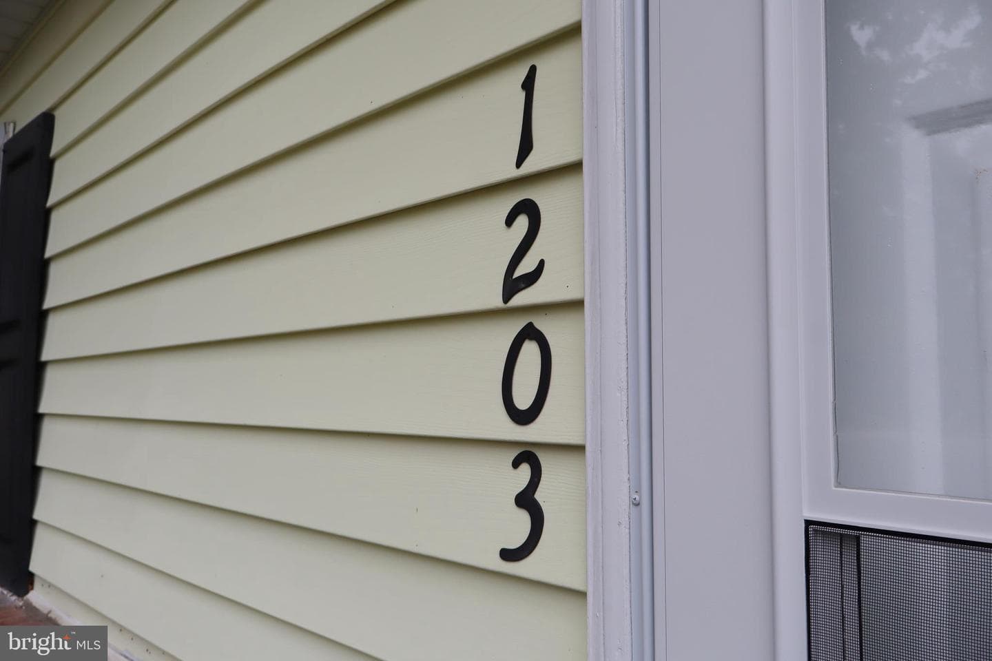 1203 Osbourne Avenue photo 2