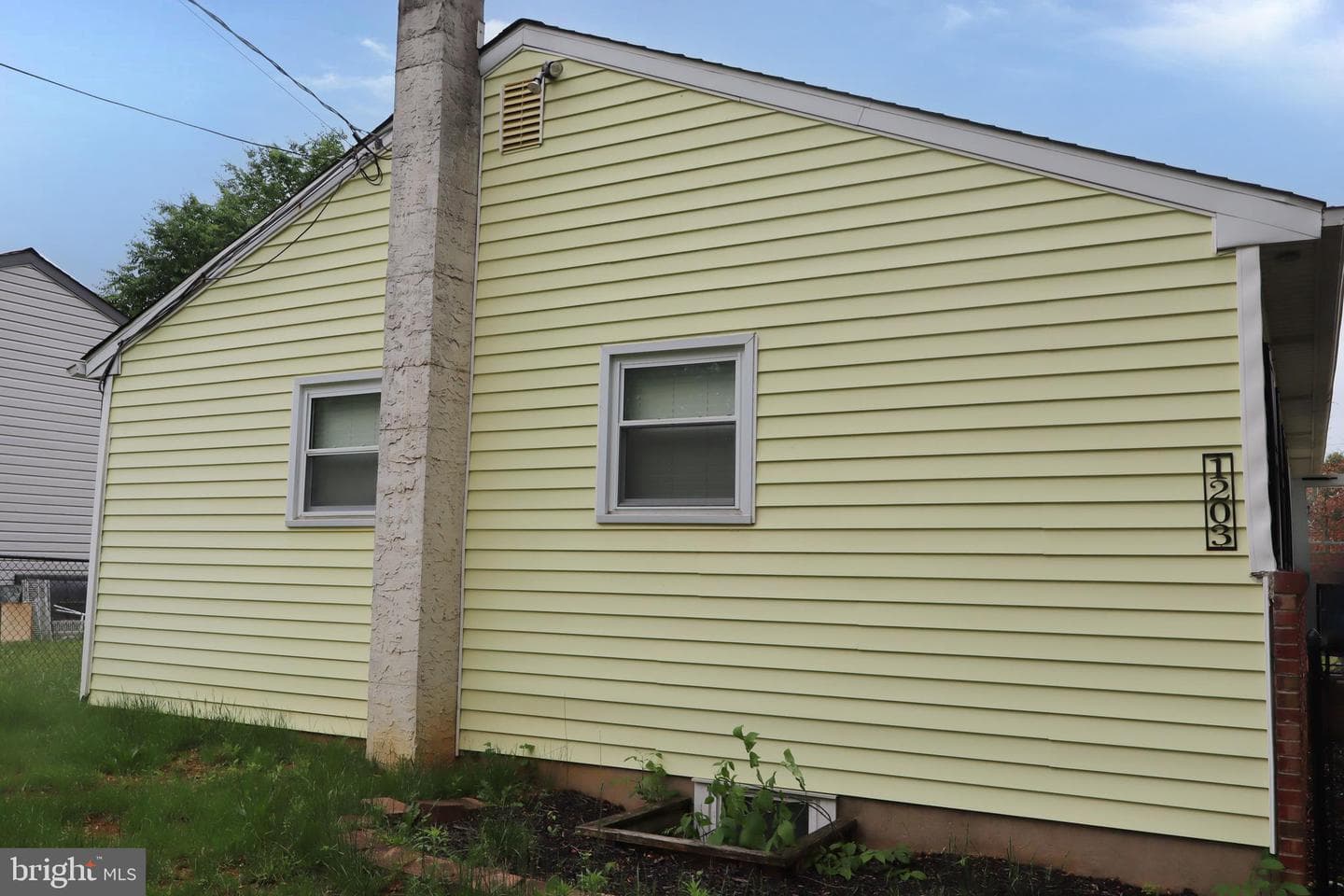 1203 Osbourne Avenue photo 4