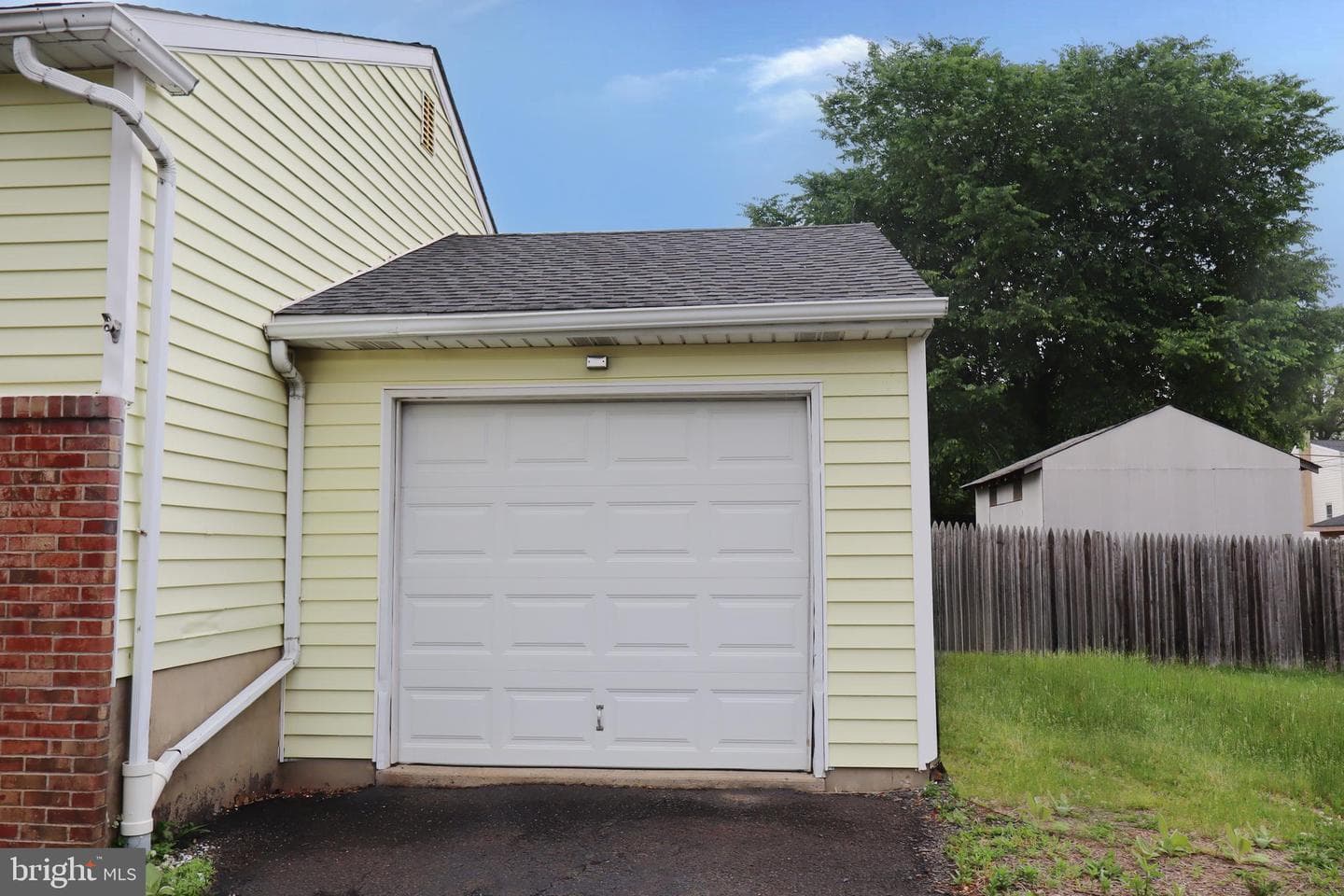 1203 Osbourne Avenue photo 6