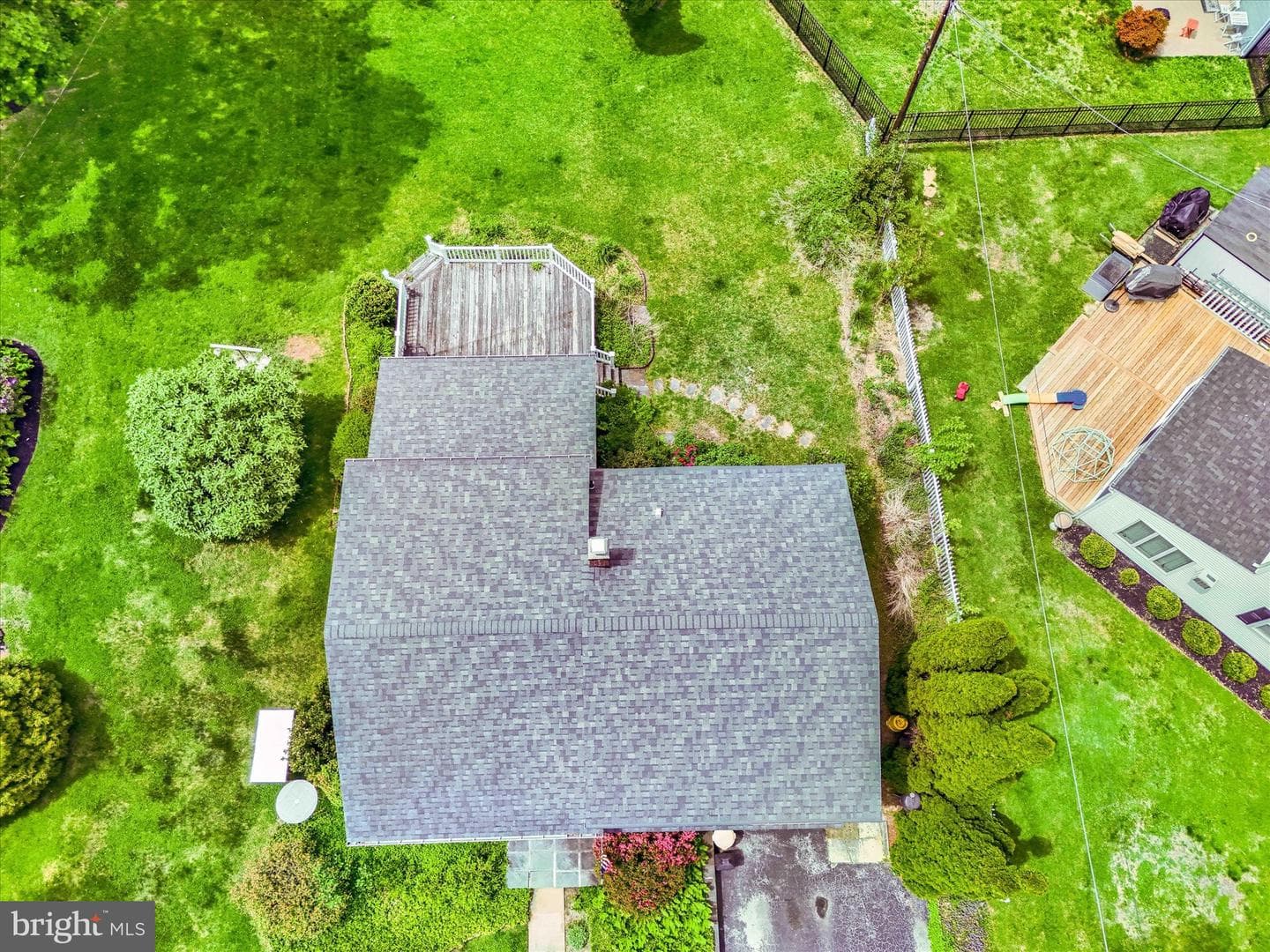 1617 Cherry Lane photo 32