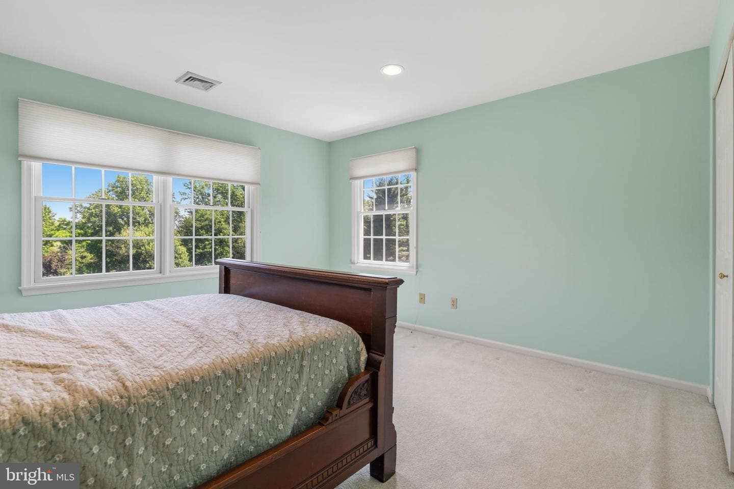 2160 Huntingdon Road photo 35