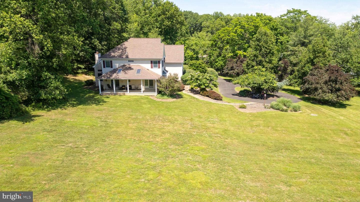2160 Huntingdon Road photo 69