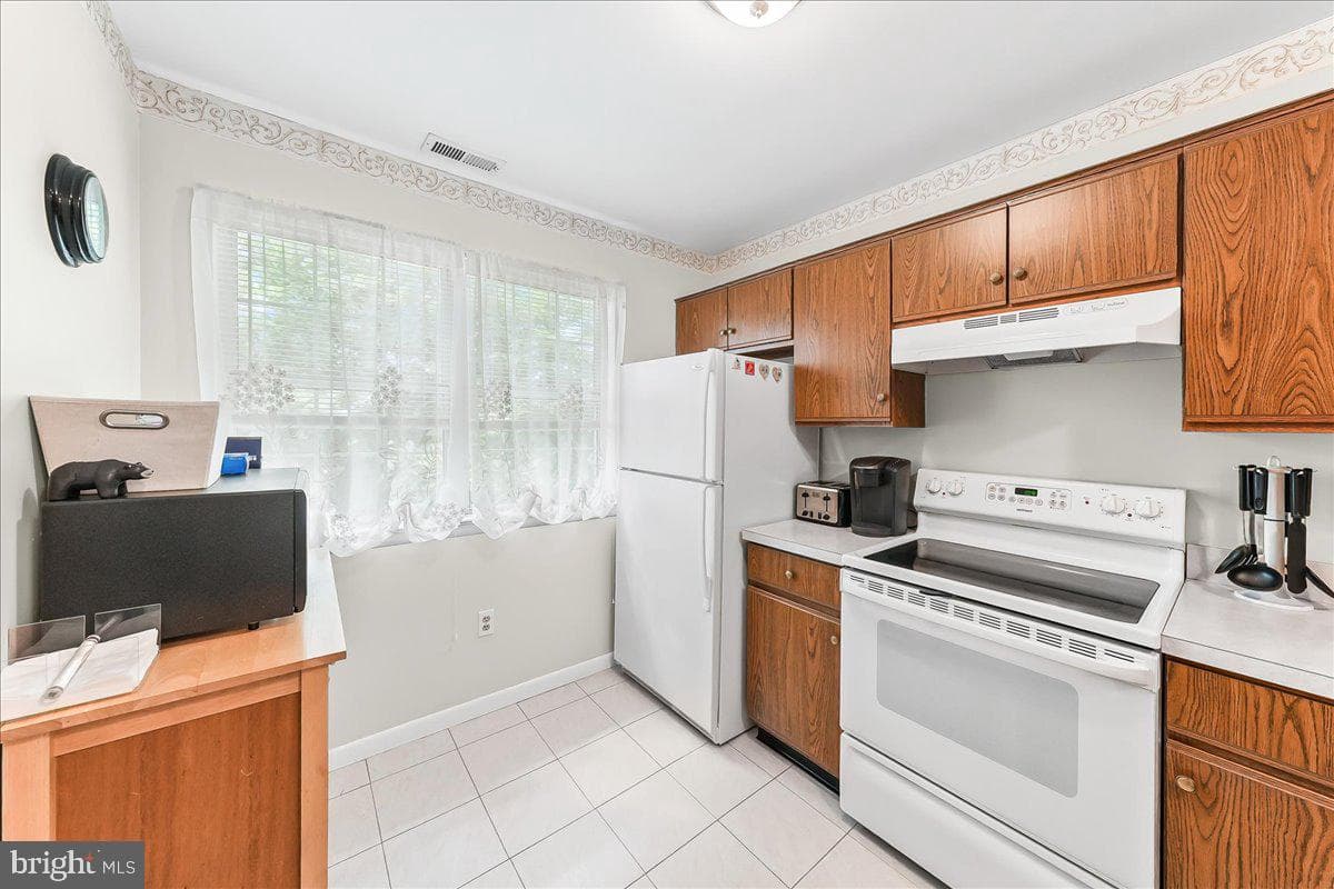 1838 Rosewood Court #91 photo 4