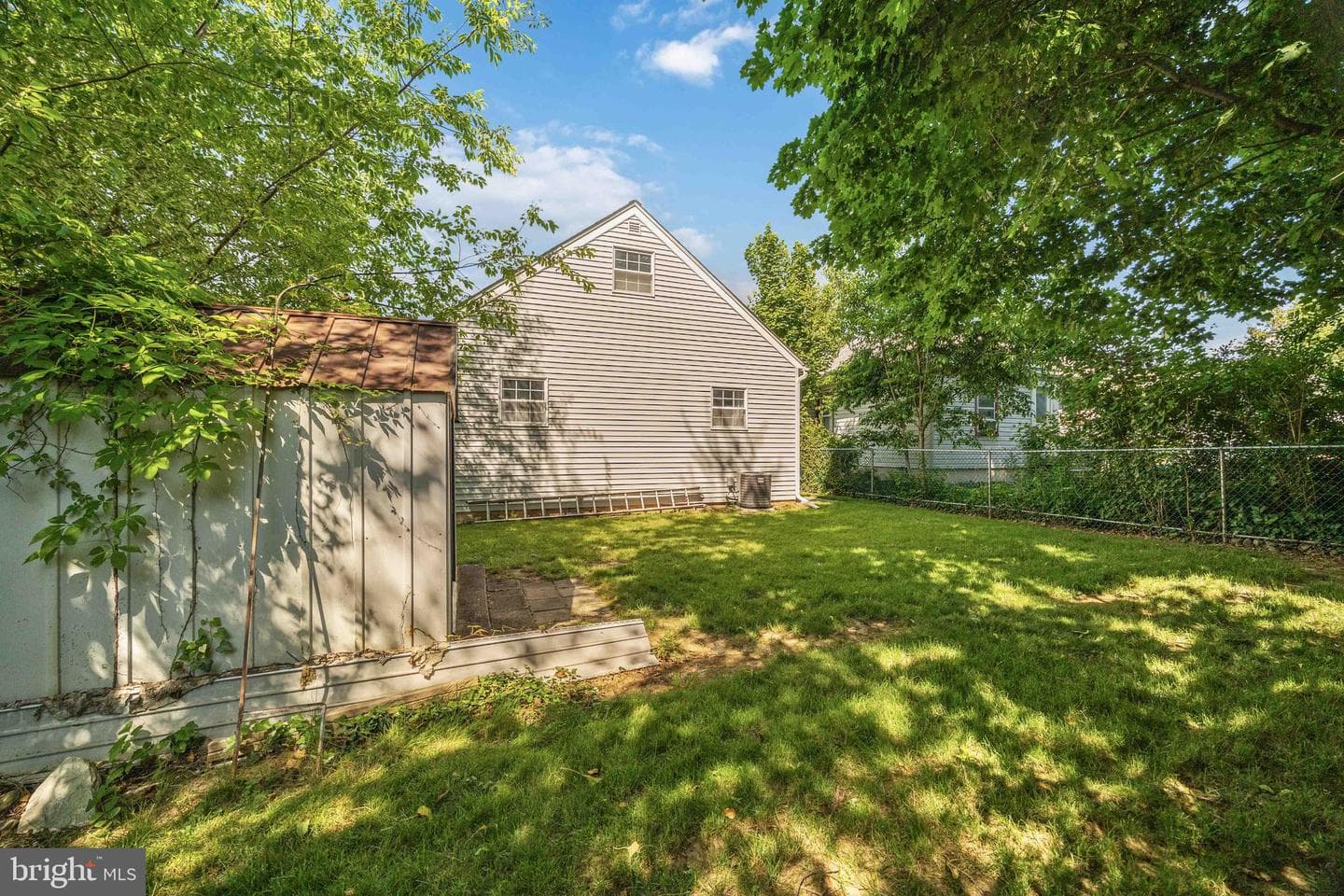 2452 Arlington Avenue photo 27