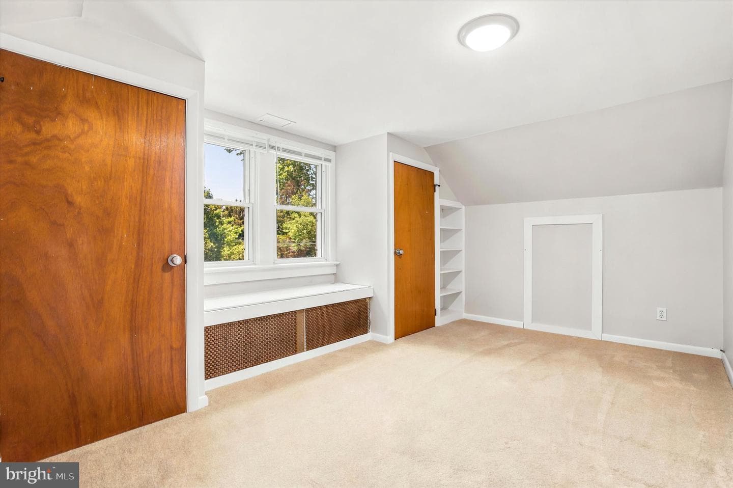 2339 E Vine Street photo 15