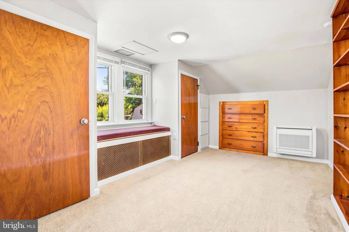 2339 E Vine Street photo 19