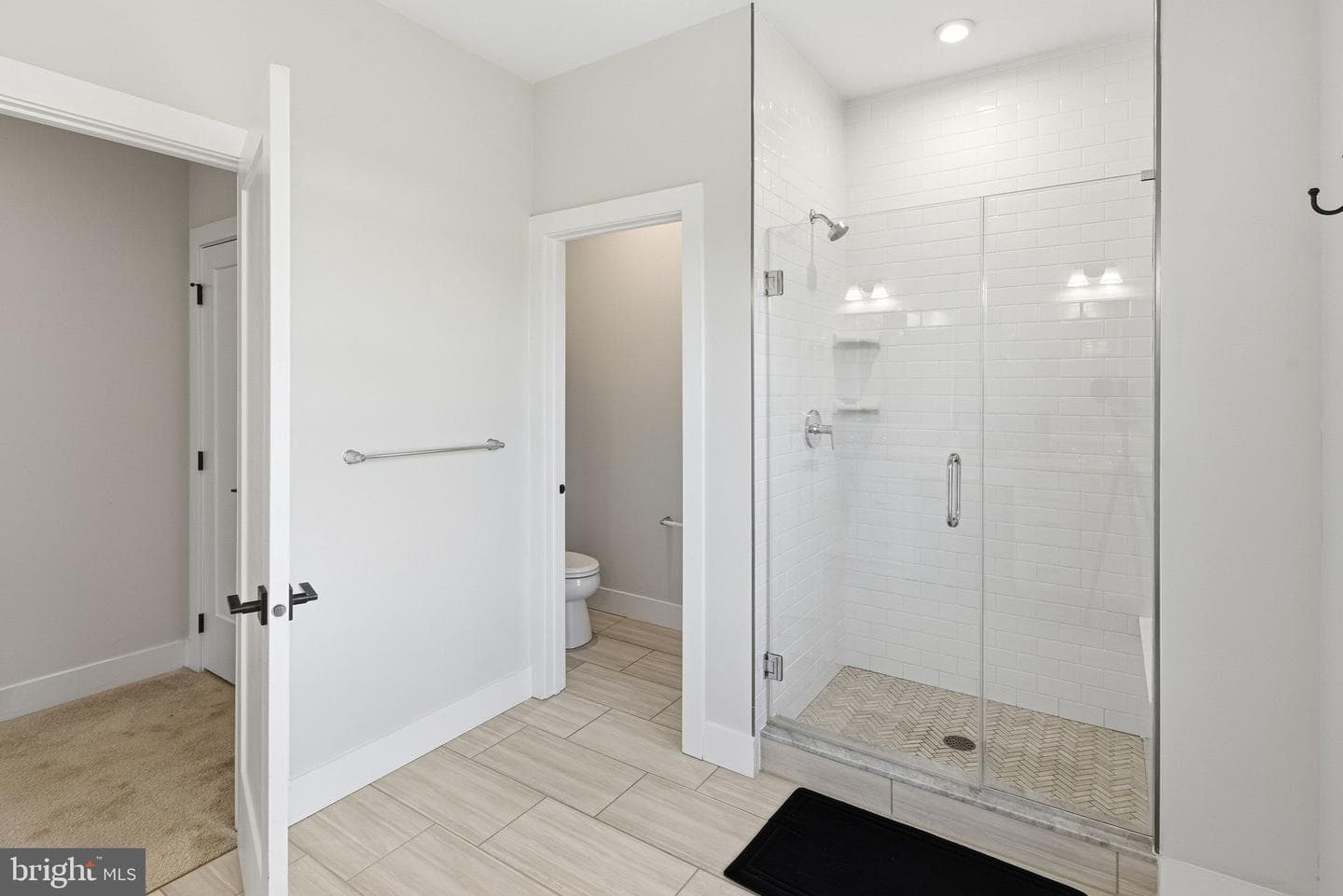 671 Levering Street photo 20