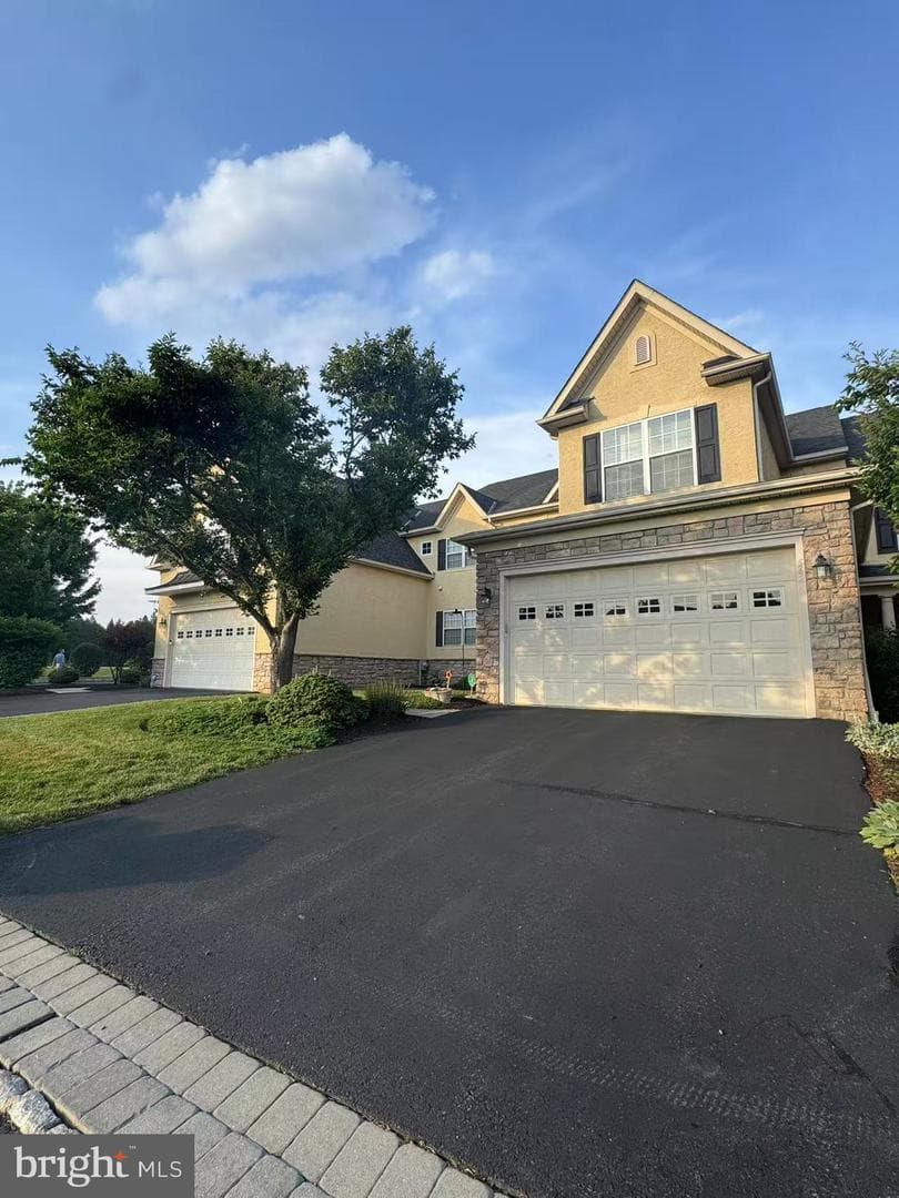 562 Farmdale Circle, Blue Bell
