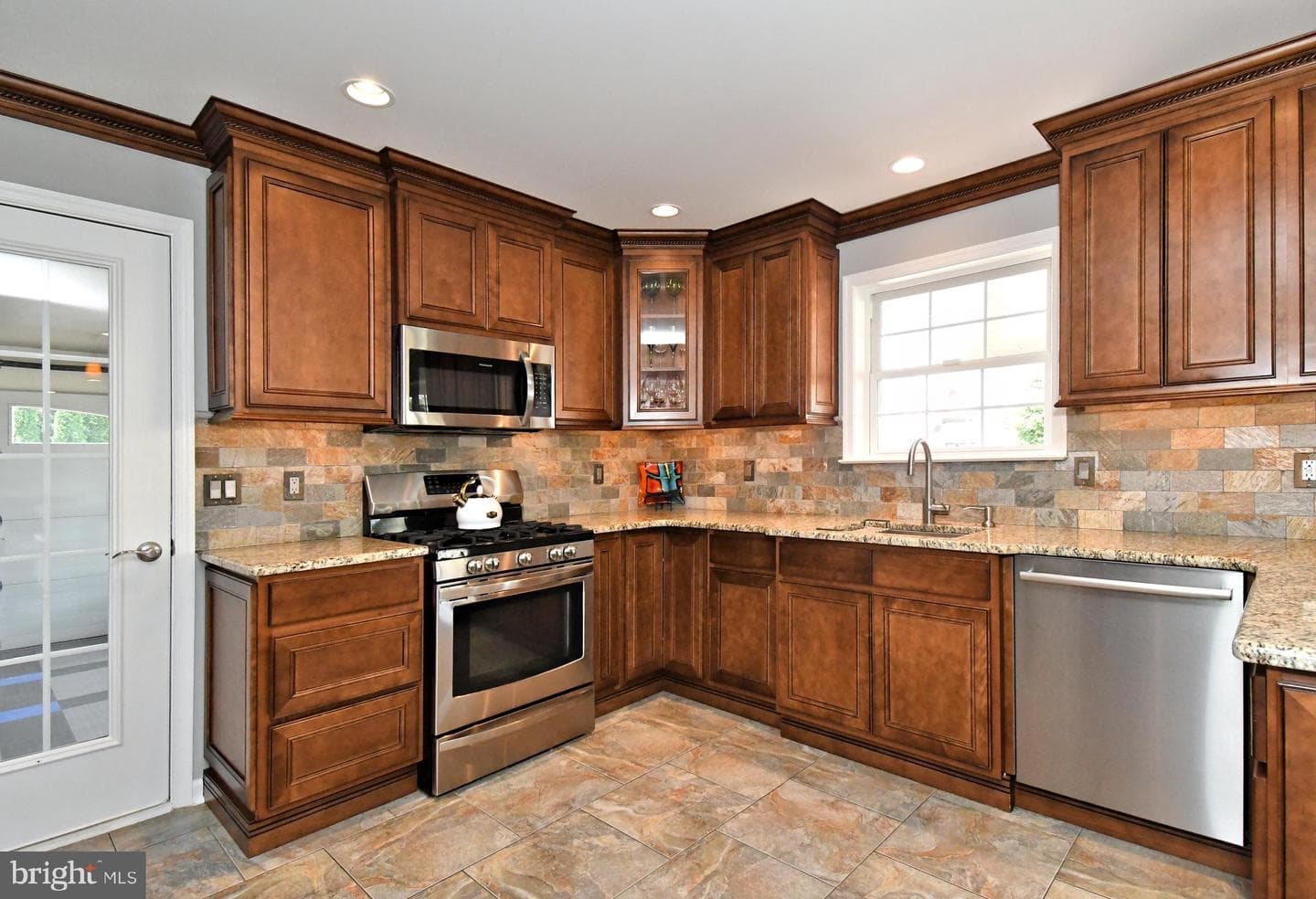 41 Edmonds Drive photo 5