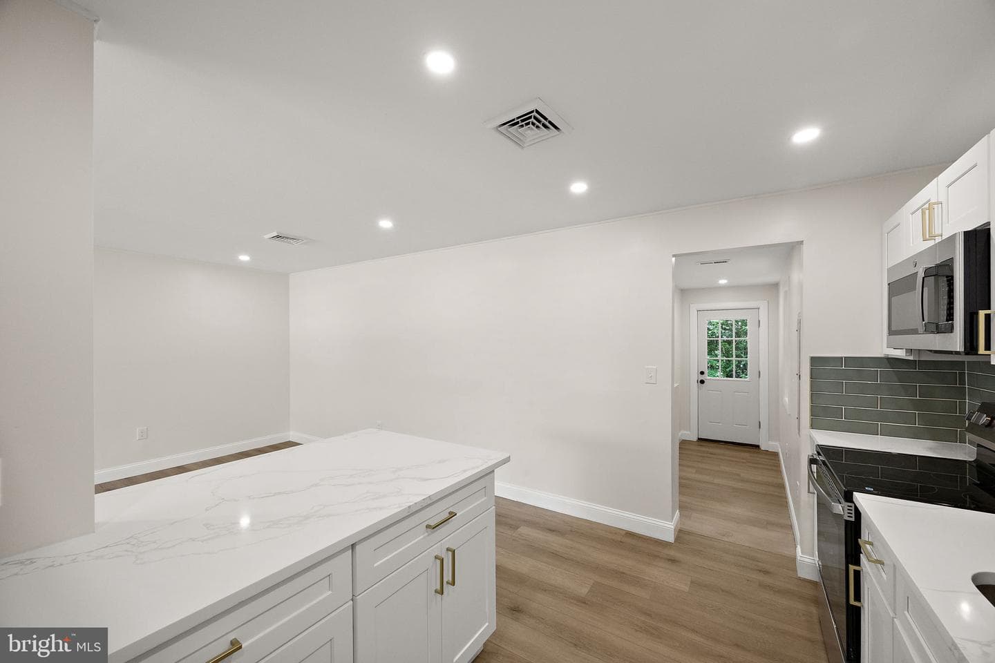 231 Orchard Lane photo 12