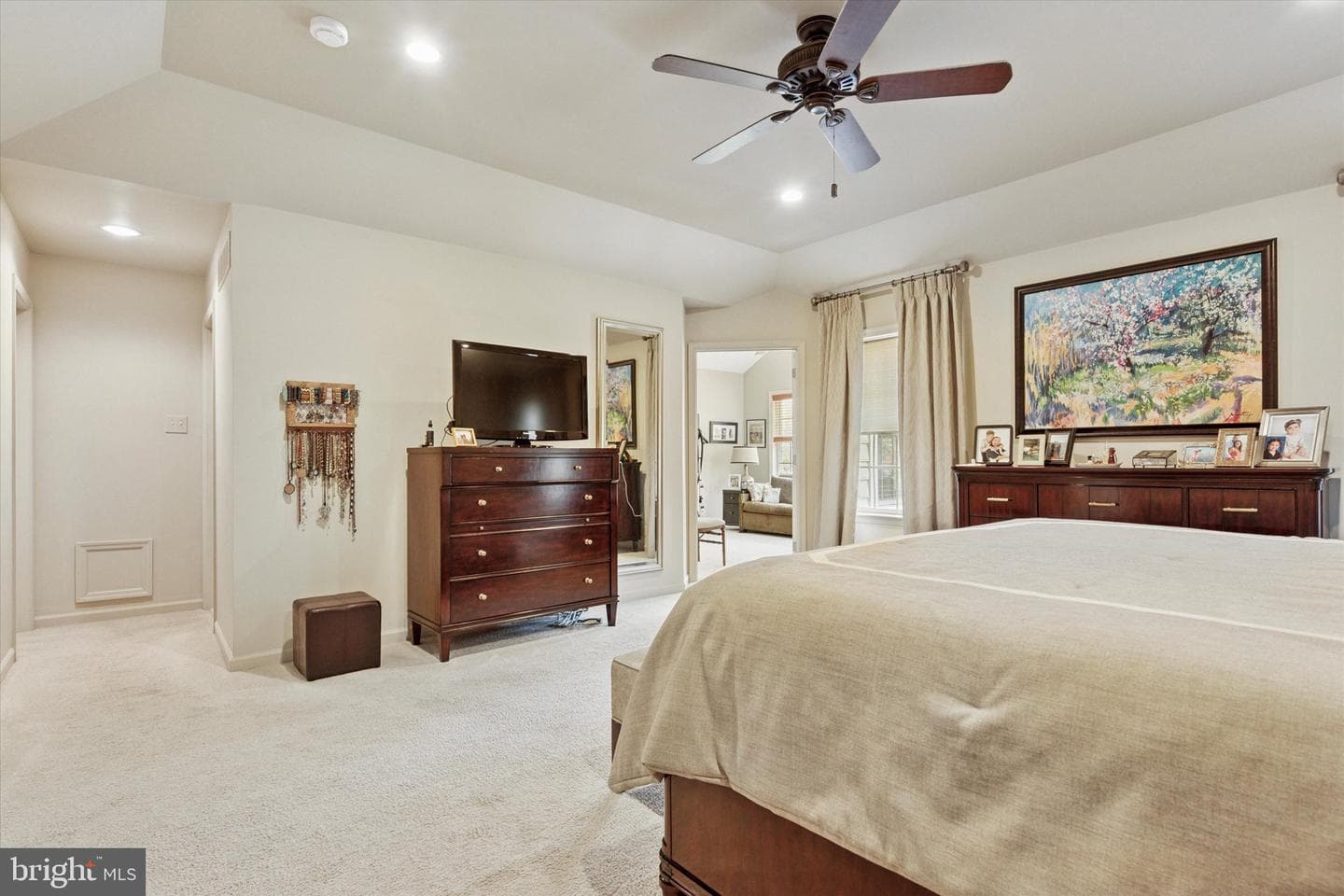 209 Westminster photo 17