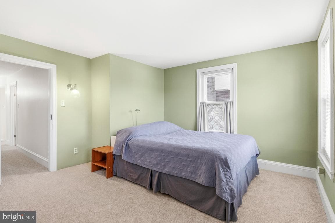 331 Elm Avenue photo 11