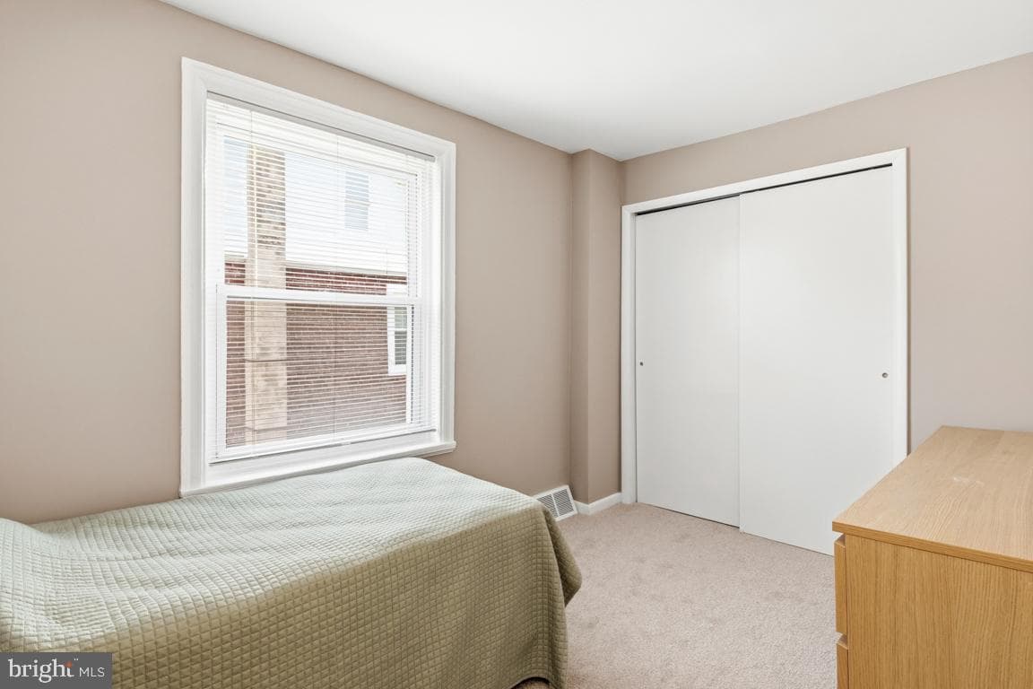 331 Elm Avenue photo 12