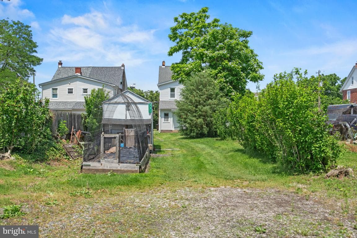 331 Elm Avenue photo 21
