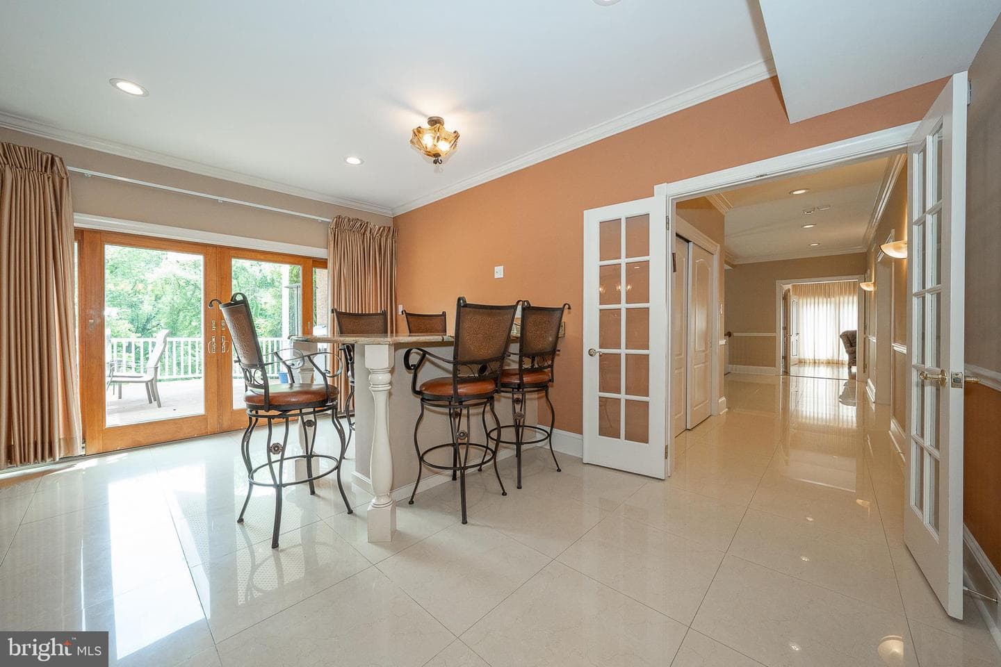 1041 Herkness Drive photo 10