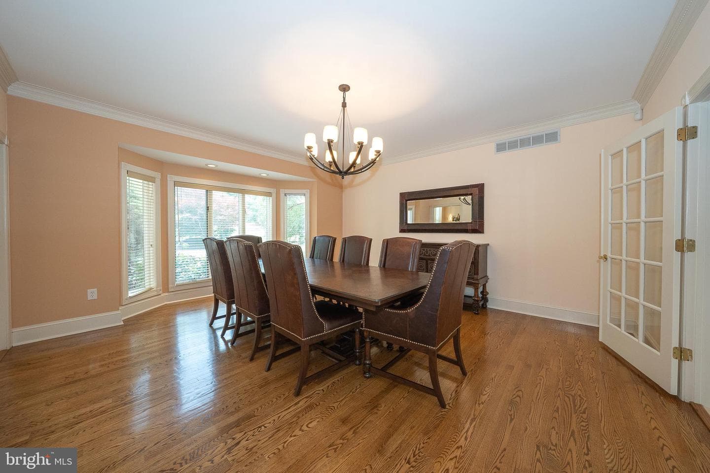 1041 Herkness Drive photo 15