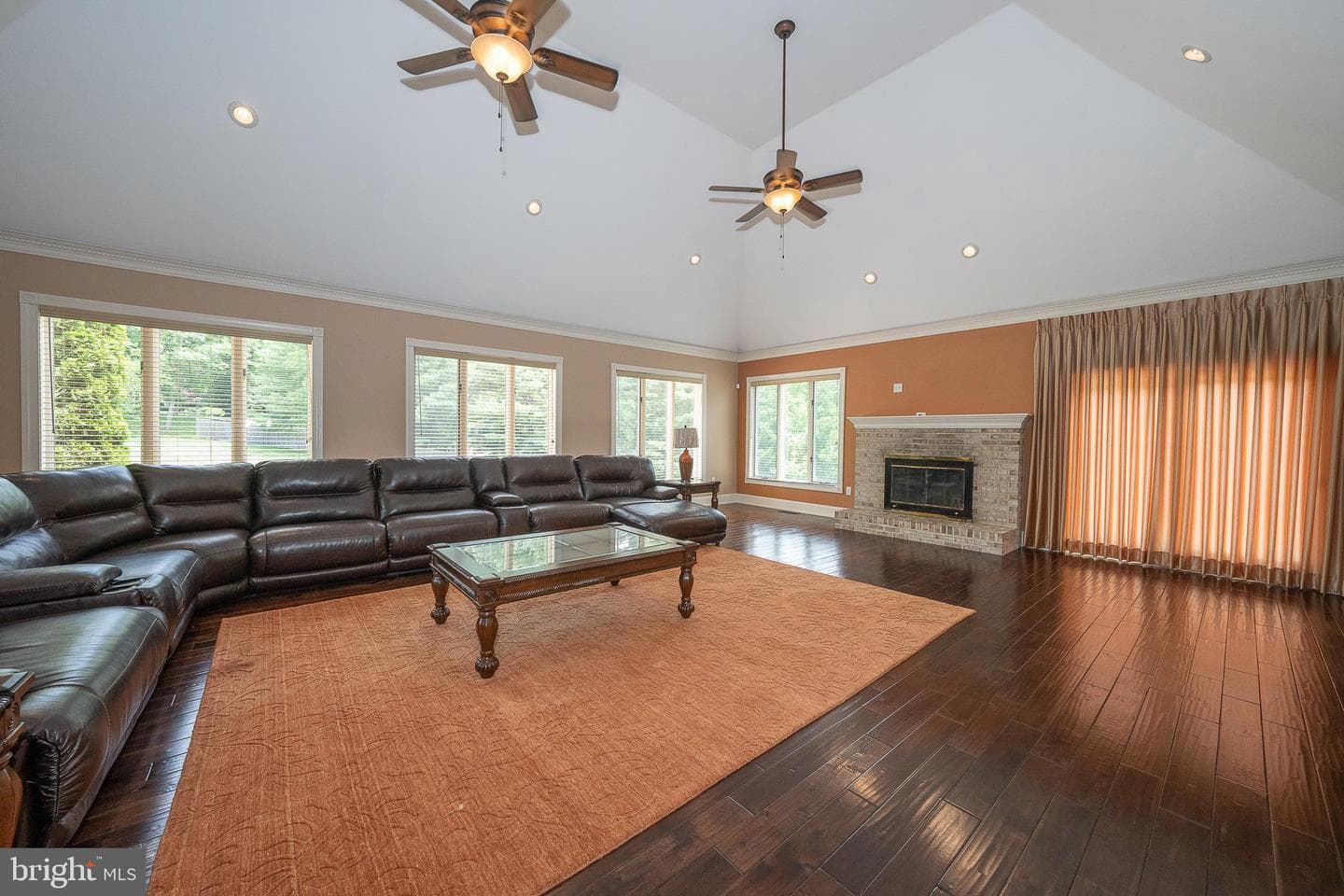1041 Herkness Drive photo 22