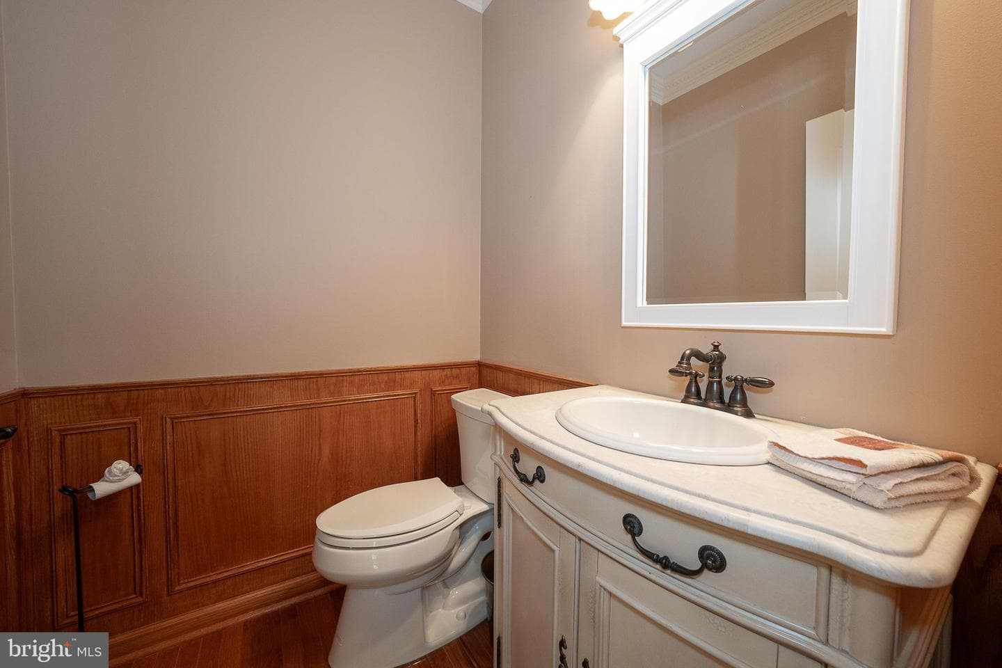 1041 Herkness Drive photo 25