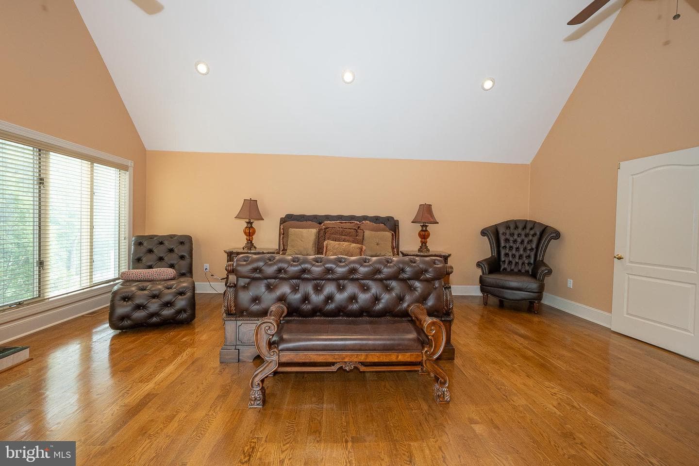1041 Herkness Drive photo 28