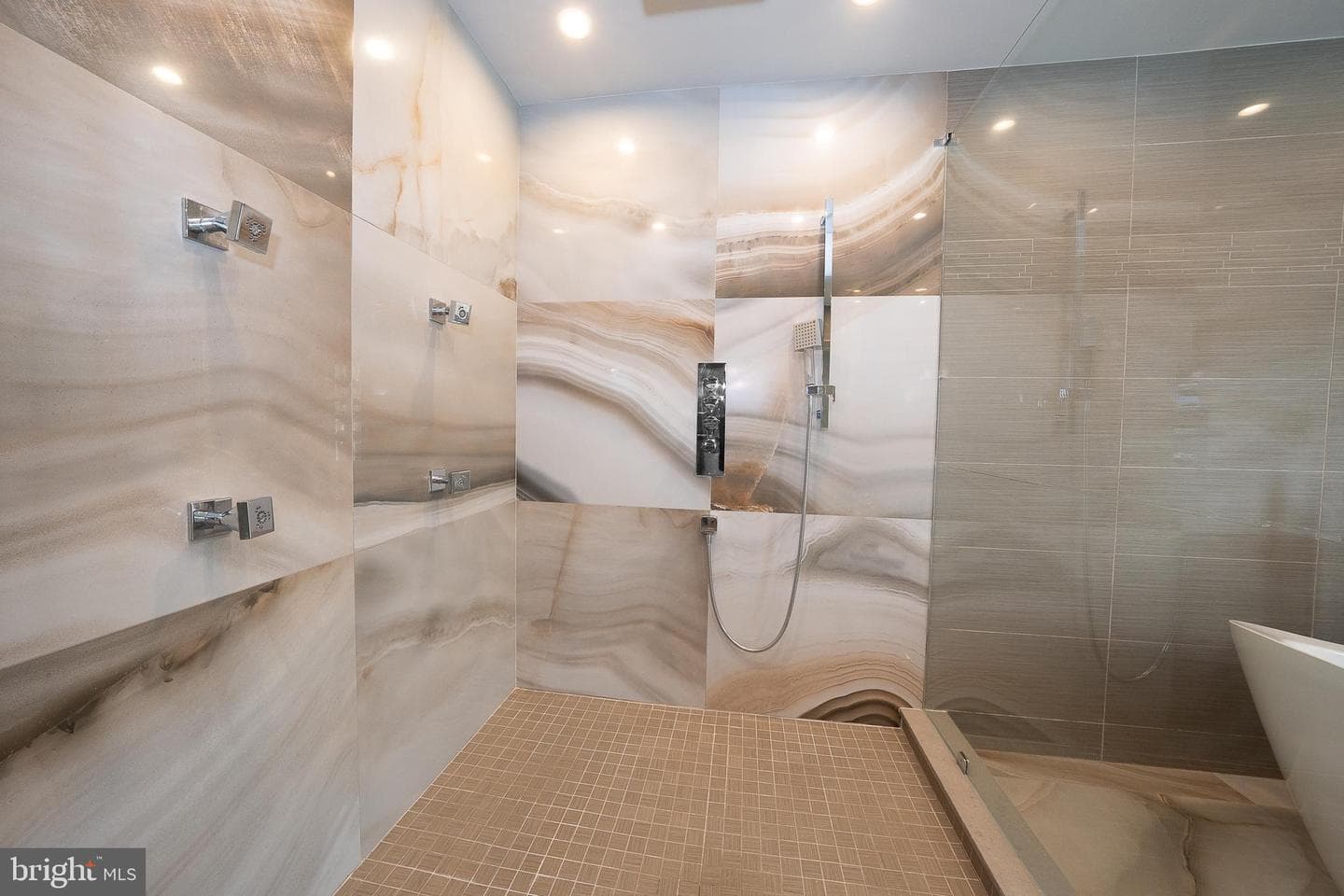 1041 Herkness Drive photo 39