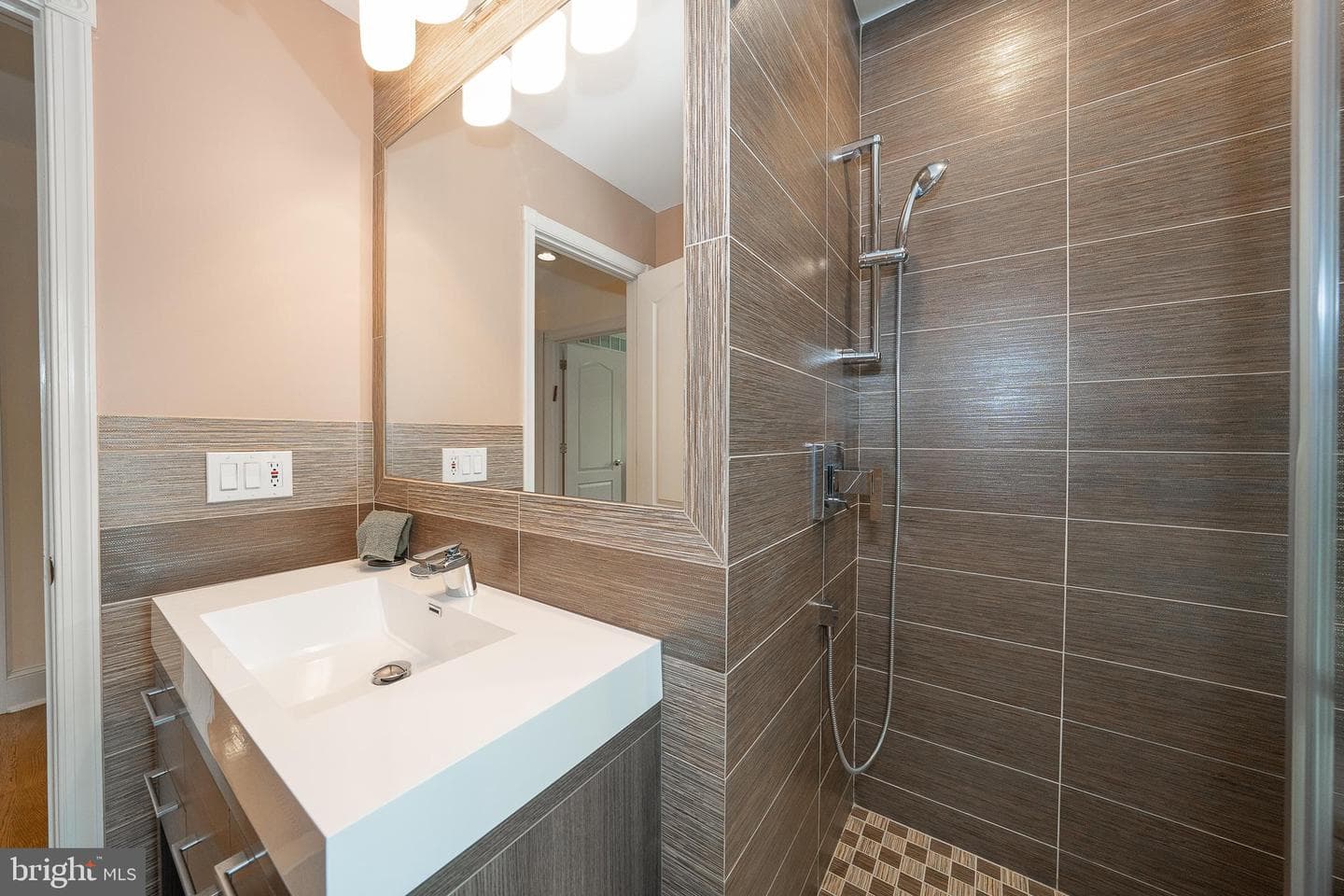 1041 Herkness Drive photo 46