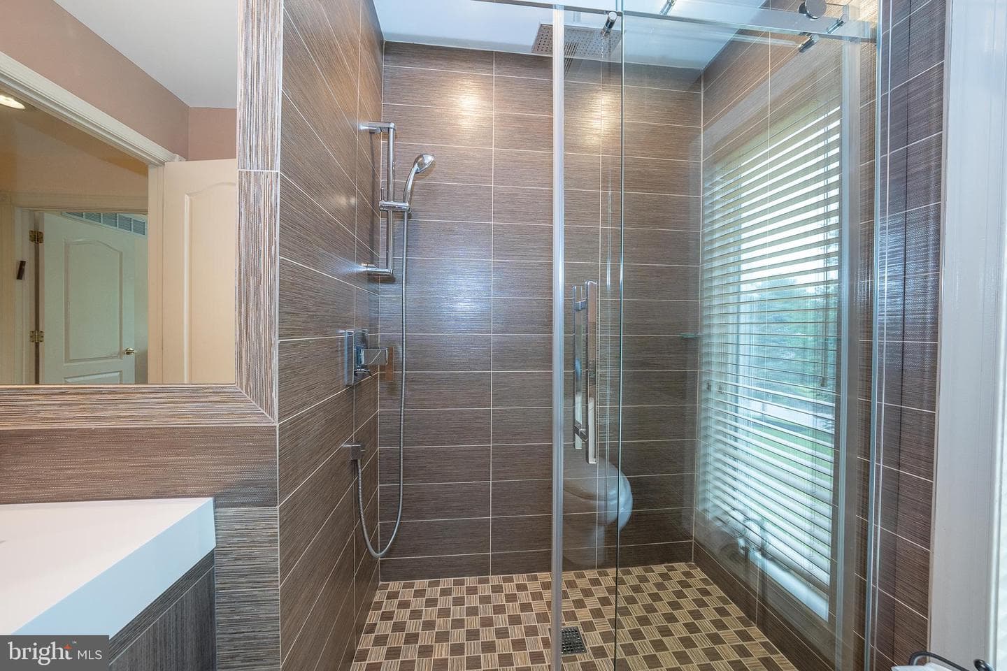 1041 Herkness Drive photo 48