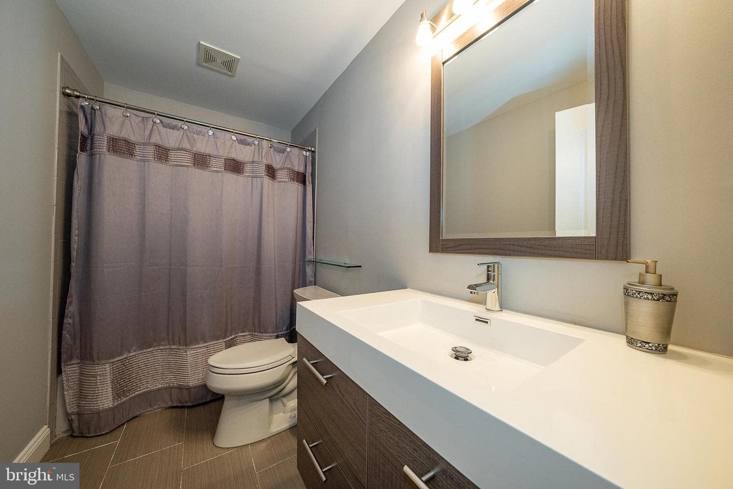1041 Herkness Drive photo 74